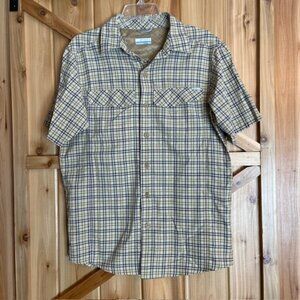 Columbia Shirt Omni-Shade Men’s Small Plaid Short Sleeve Vented Outdoor Fishing